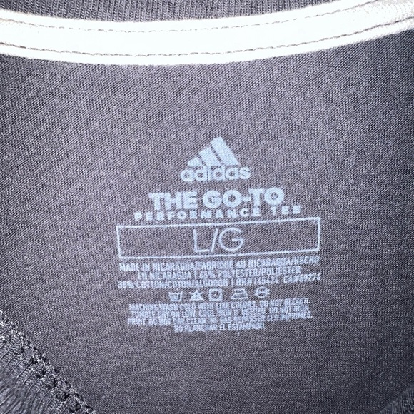 Adidas graphic t-shirt large​ - Picture 5 of 6